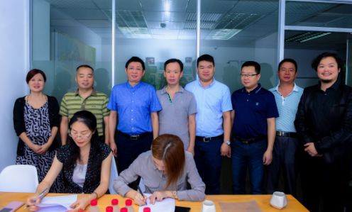 宜章縣人民政府與壹派公關攜手合作 簽訂招商引資協議共繪實業新藍圖